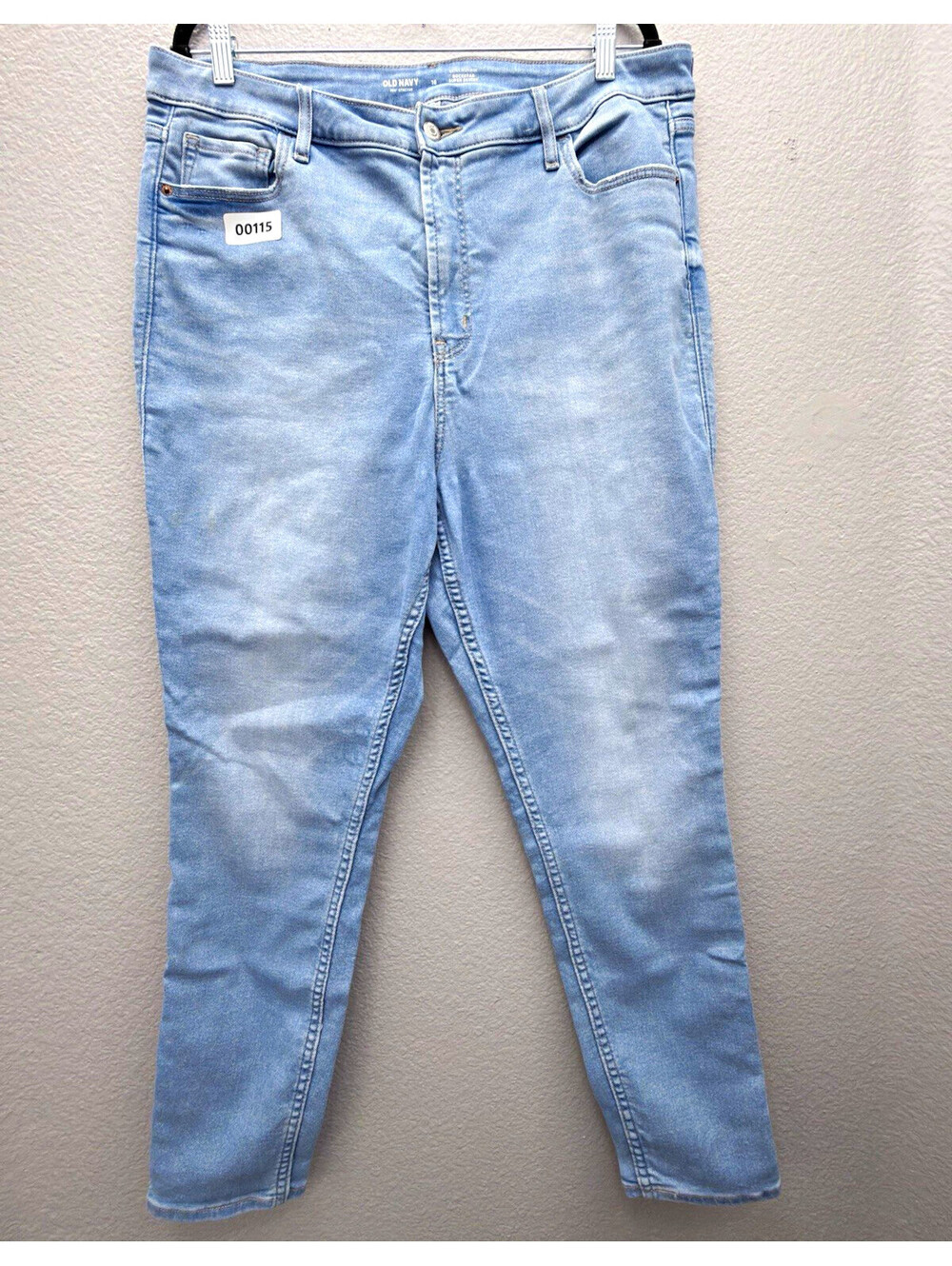 Old Navy Rockstar Extra High-Rise Super Skinny Plus 18 Light Wash Blue 27"